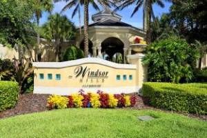 Windsor Hills Clubhouse Entrance - Top Rated Windsor Hills Florida Villas To Rent By Owner